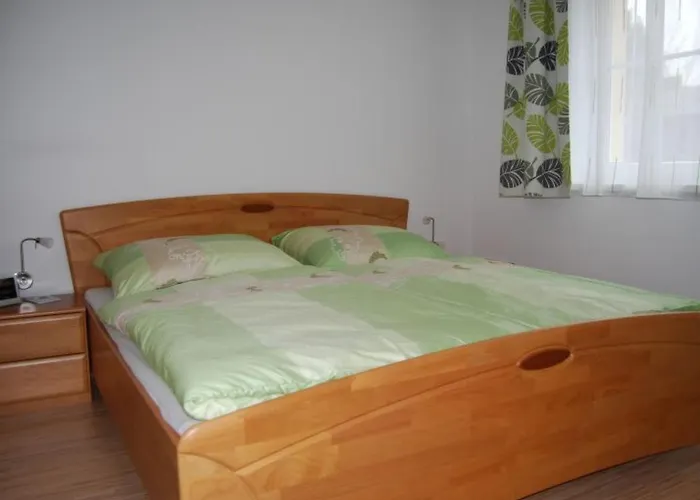 Florian 1 In 21-floridsdorf By Interhome Apartament Wiedeń